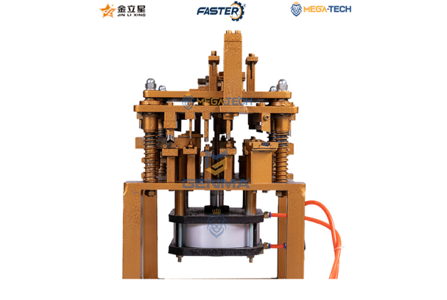 Alternative view of Máy đột dập Xingfa nhôm cỏ nhôm thủy lực