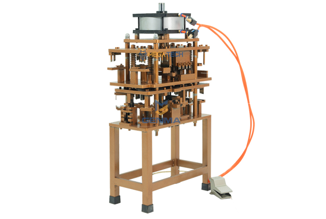Máy đột dập Xingfa 30 dao đa năng