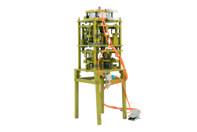 Máy đột dập 22 dao nhập khẩu